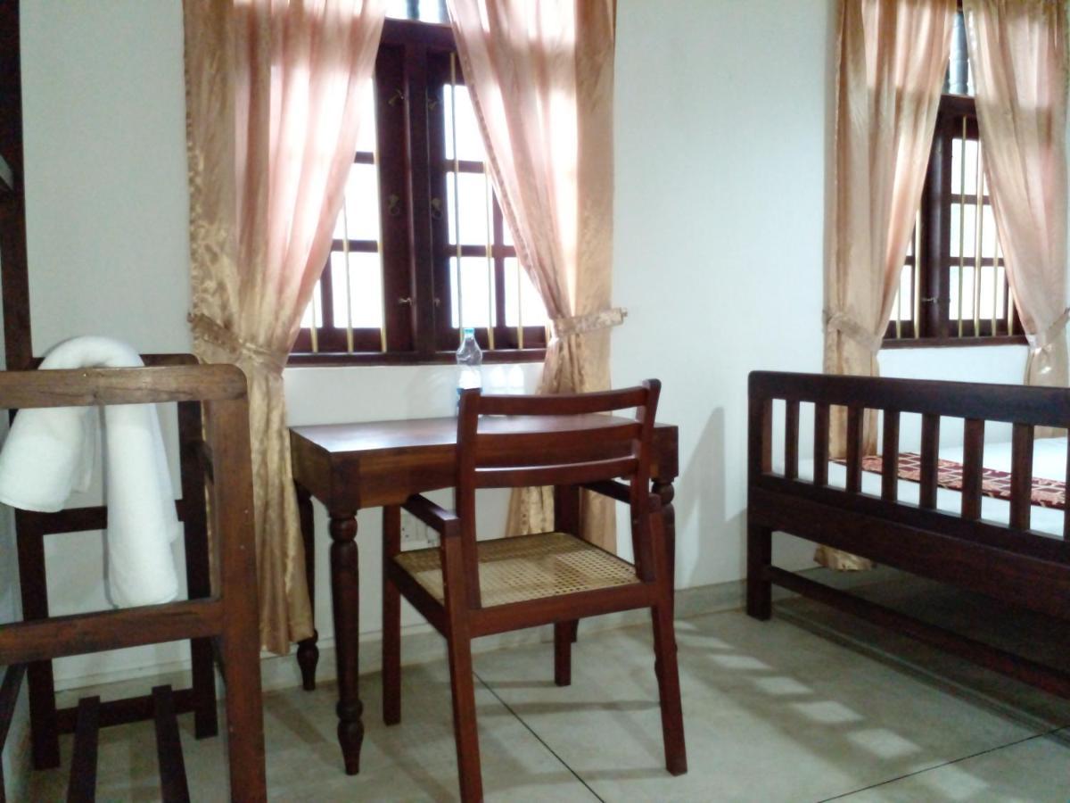 Muduna Walawwa Resort Kandy Ngoại thất bức ảnh