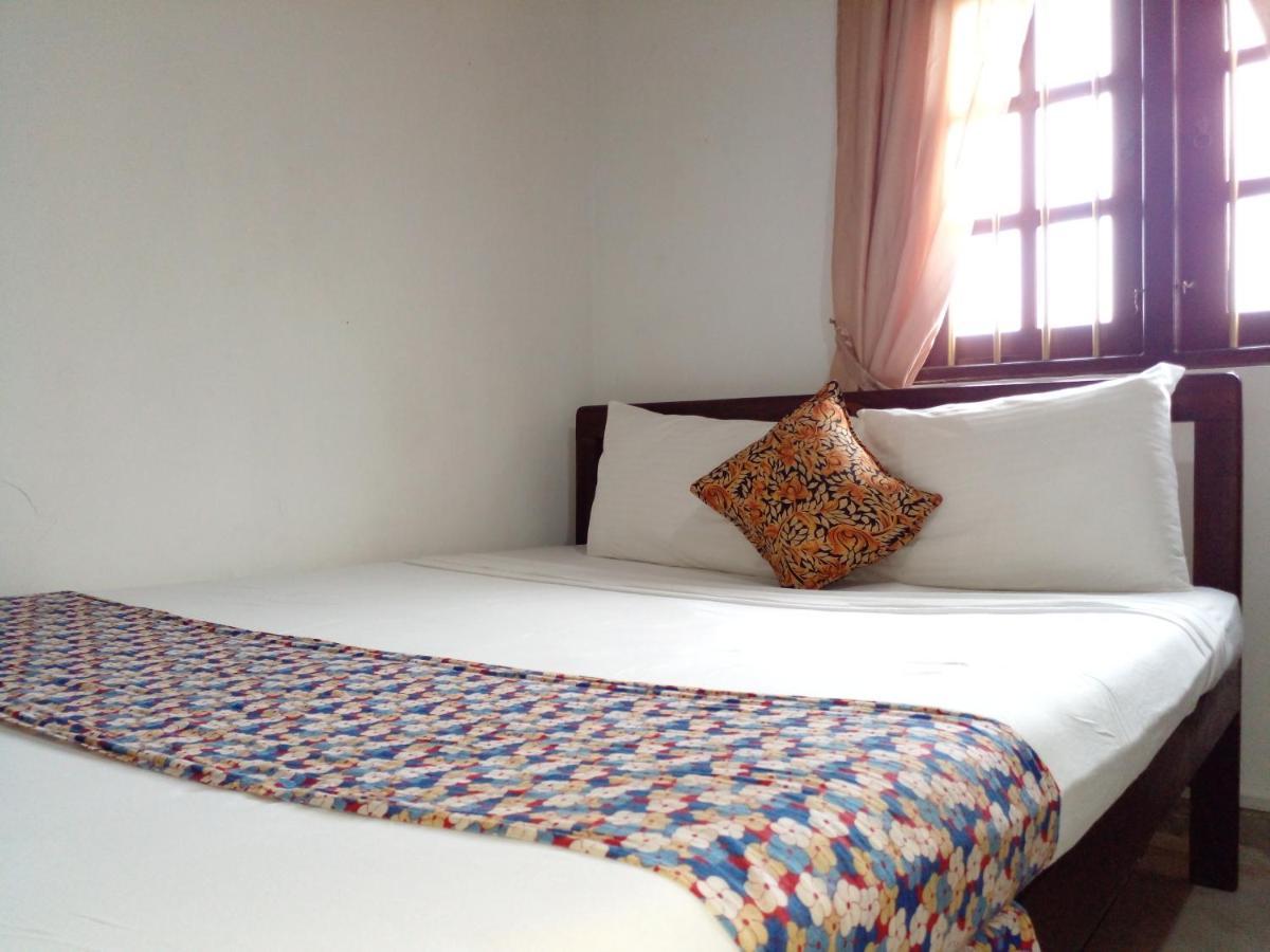Muduna Walawwa Resort Kandy Ngoại thất bức ảnh