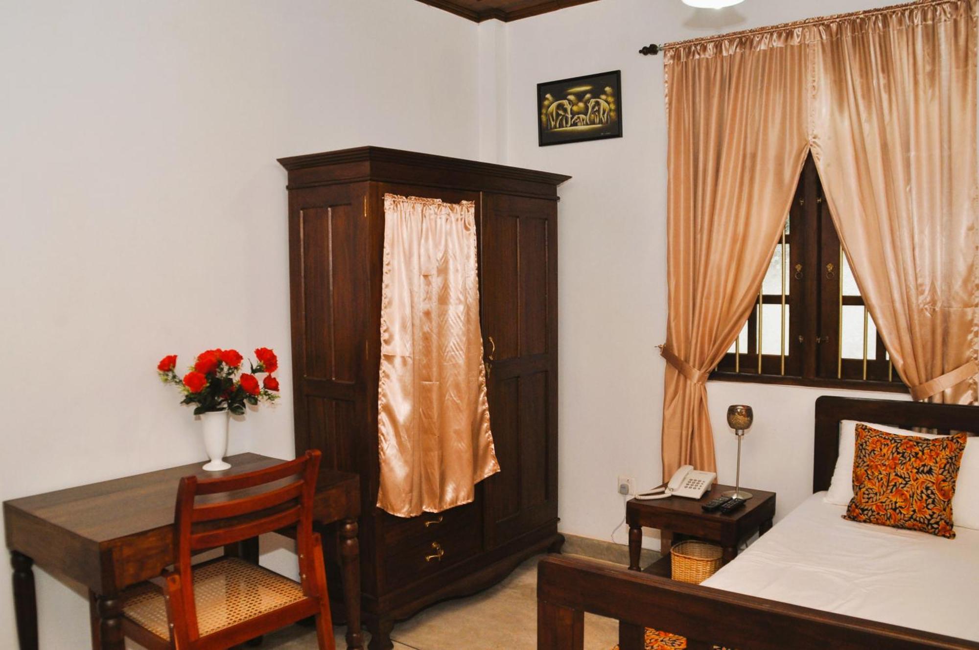 Muduna Walawwa Resort Kandy Ngoại thất bức ảnh